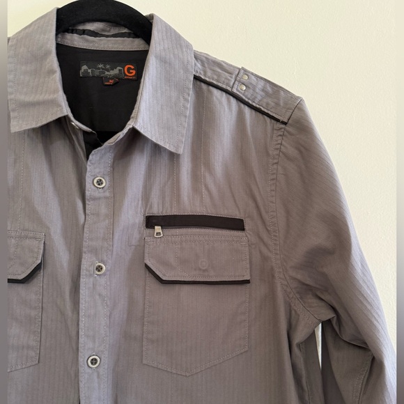Guess Light Gray Shirt with Black Details - Picture 2 of 5